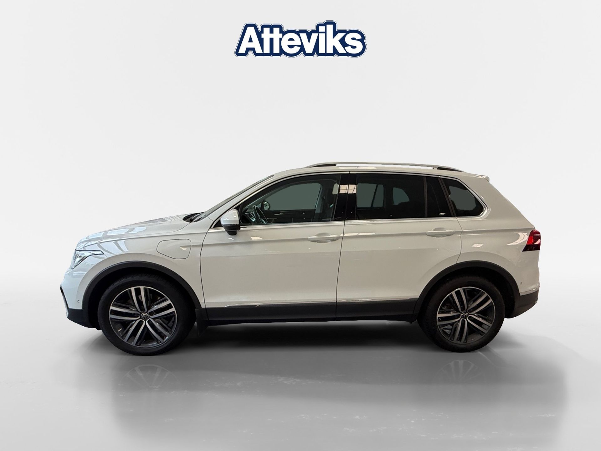 Volkswagen Tiguan Elegance eHYBRID 245hk 2023, bild 6/10
