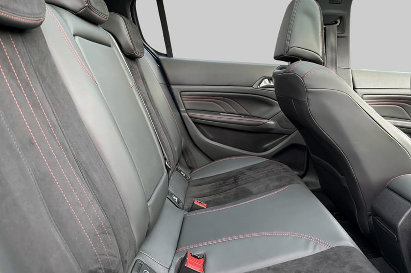 Bild 5 av Peugeot 308 GT 1.6 THP 205hk Pano DENON 1 Brukare