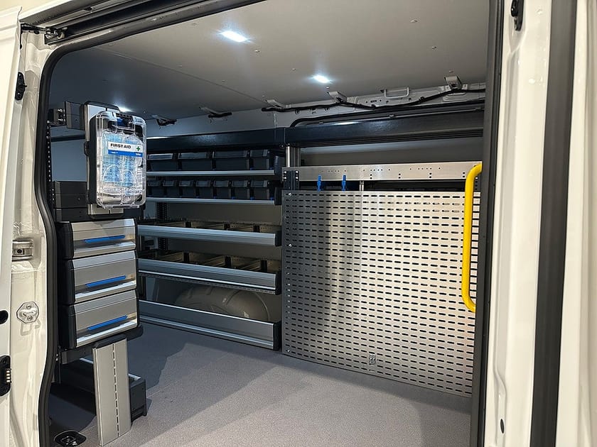 Bild 3 av Volkswagen Crafter Skåp kort hjulbas 35 Möller Editition Inredning