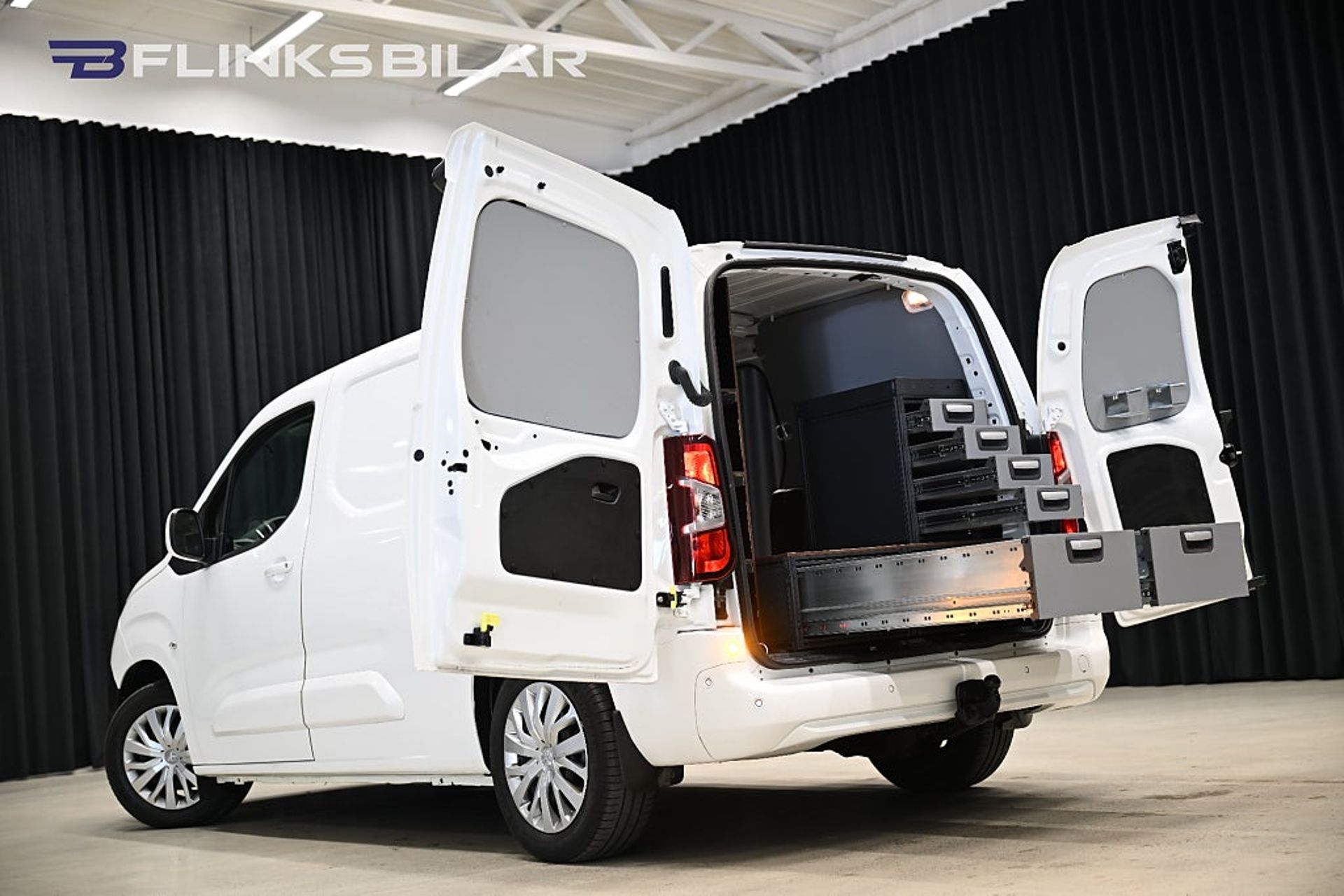 Peugeot Partner L2 130HK Automat 2019, bild 7/31