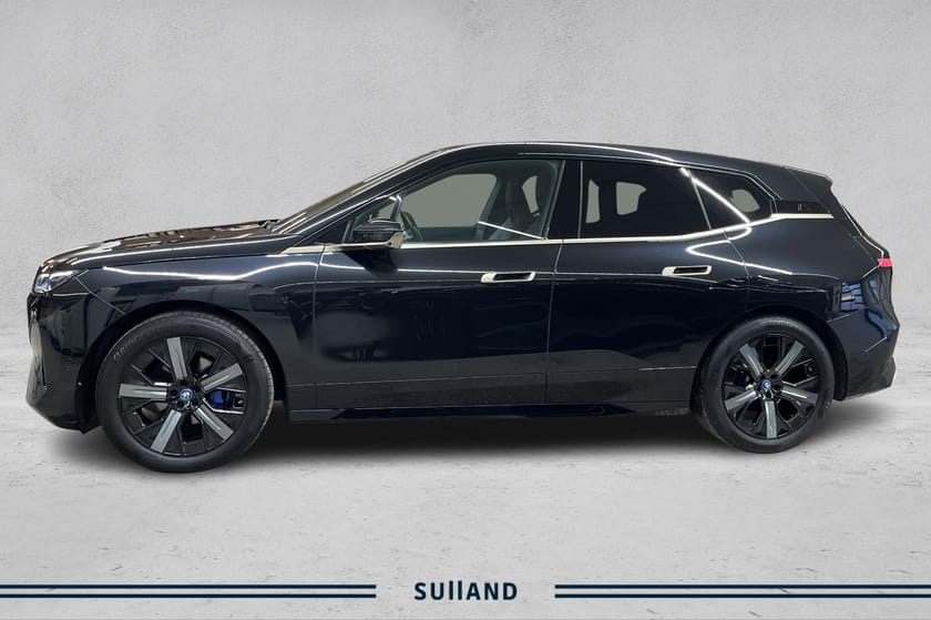 Bilde 2 av BMW iX xDrive40 Fully Charged, Sportspakke, Multifunk.seter++