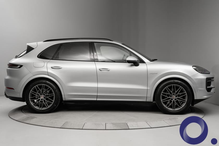 Bilde 5 av Porsche Cayenne E-Hybrid | 470HK | Sportseksos | Luft | BOSE | Pano