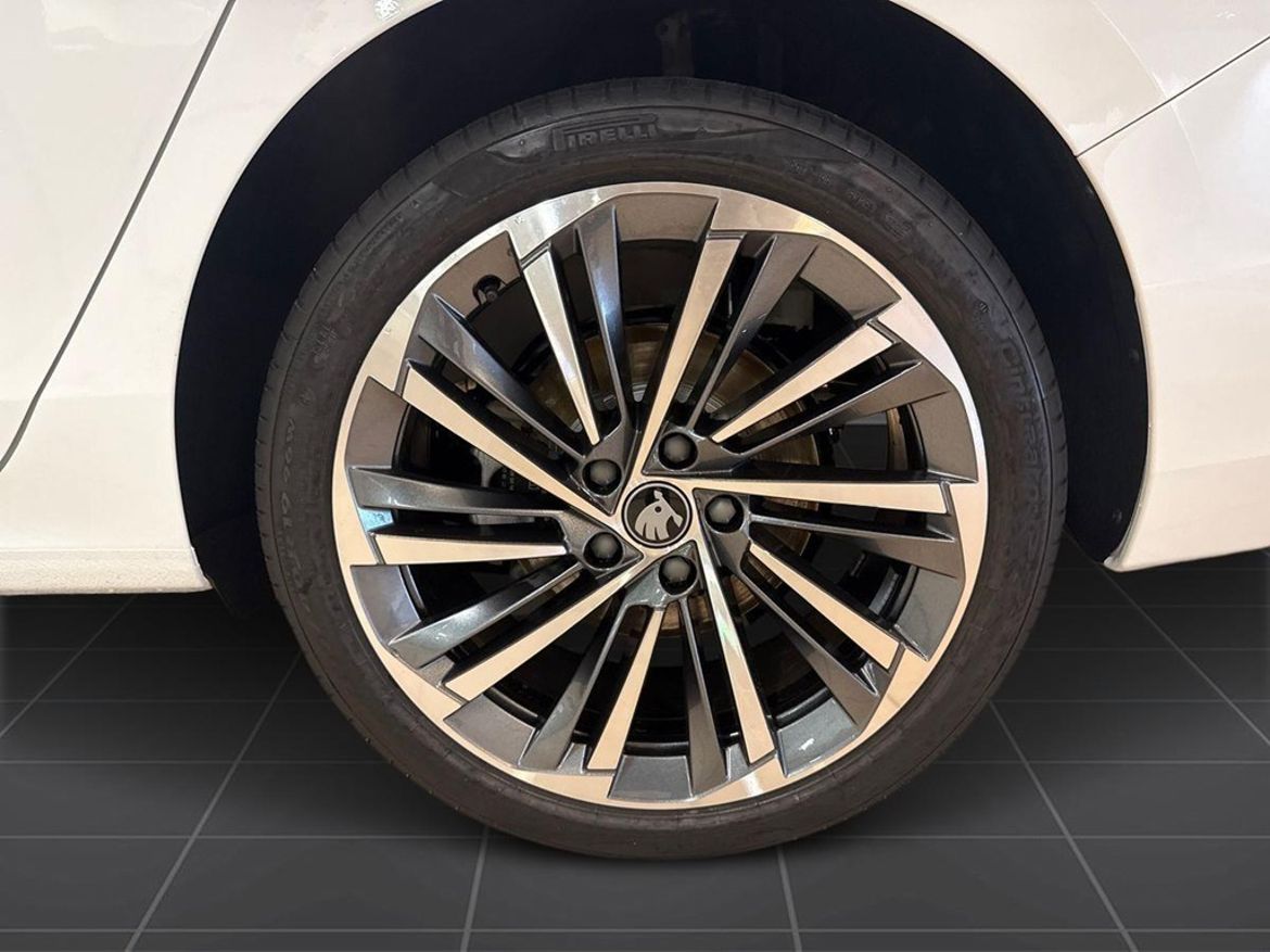Škoda Škoda Superb iV Kombi — bild 8