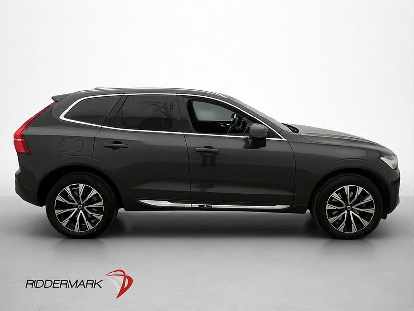 Bild 4 av Volvo XC60 B4 AWD 197hk Plus Skinn Kamera Värmare CarPlay