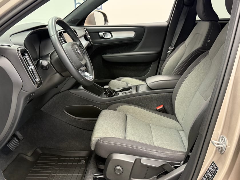 Bild 5 av Volvo XC40 B4 FWD Bensin Core SE II