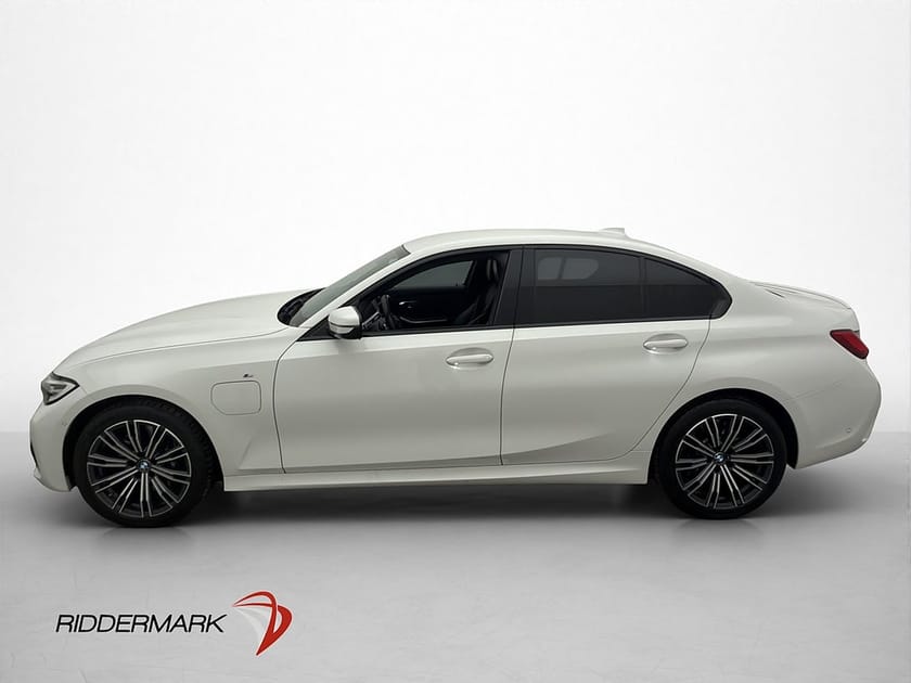 Bild 5 av BMW 330e Sedan 292hk M Sport Kamera Cockpit CarPlay Navi
