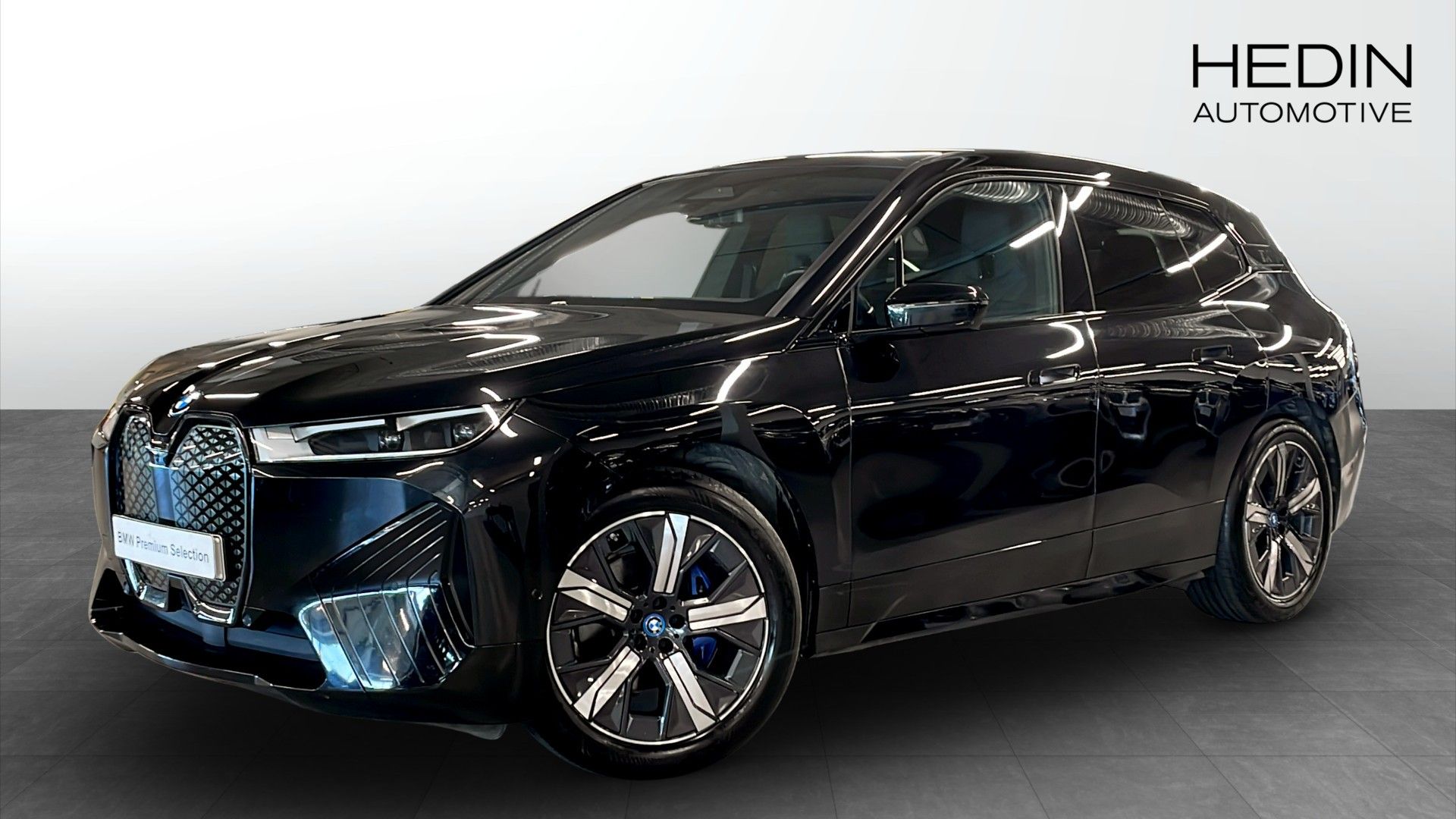 BMW iX xDrive50, 524hp, 2024