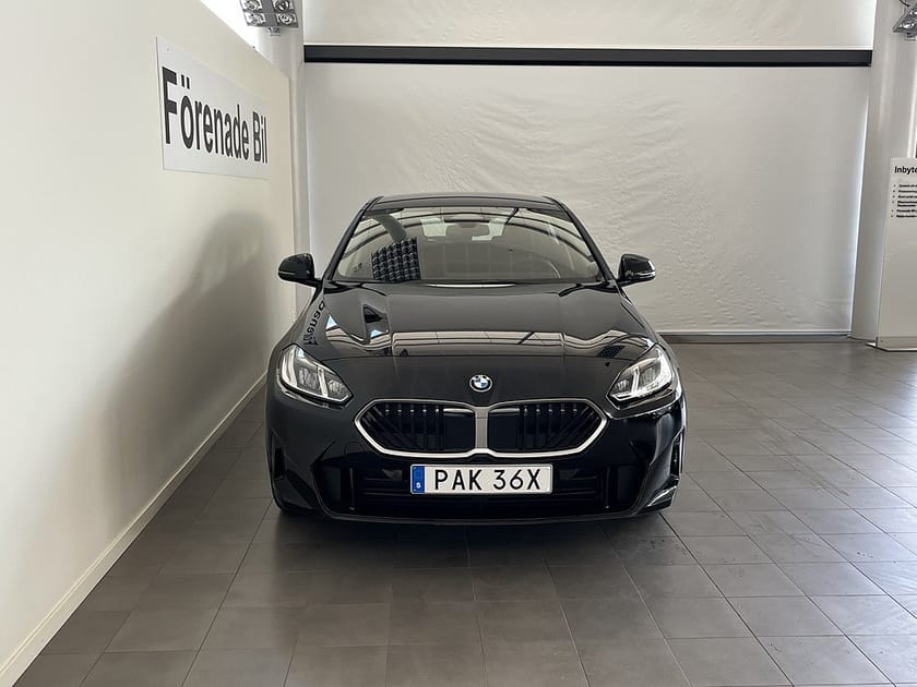 Bild 2 av BMW 120 Privatleasing fr. 2998 kr/mån Rattvärme Park Assist