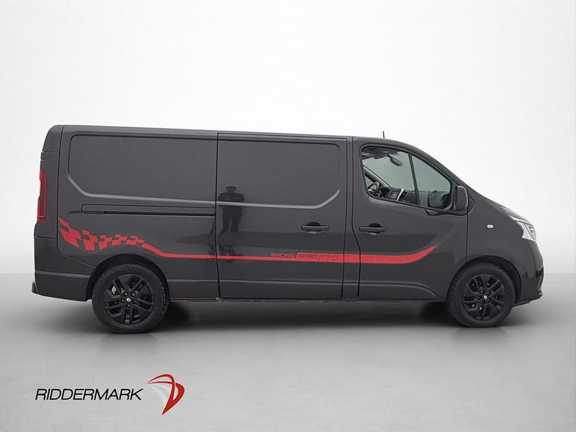 Bild 2 av Renault Trafic Skåpbil Racing Spirit L2 Värmare Dragkrok Kamera Moms