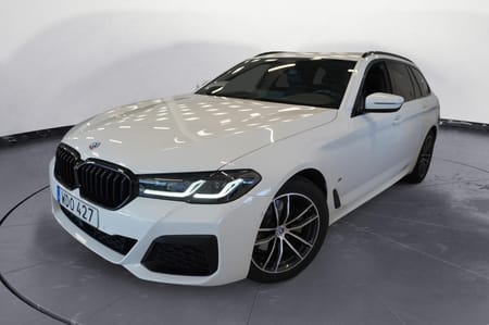 BMW 520d xDrive Touring M-Sport Fartpilot Drag Värmare Adap LED