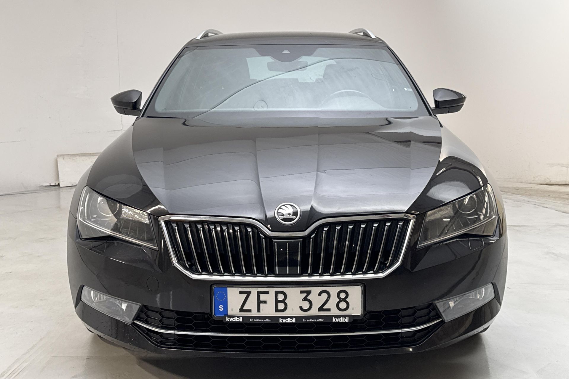Skoda Superb Kombi 2.0 TDI 4x4 SCR 2018, bild 5/10