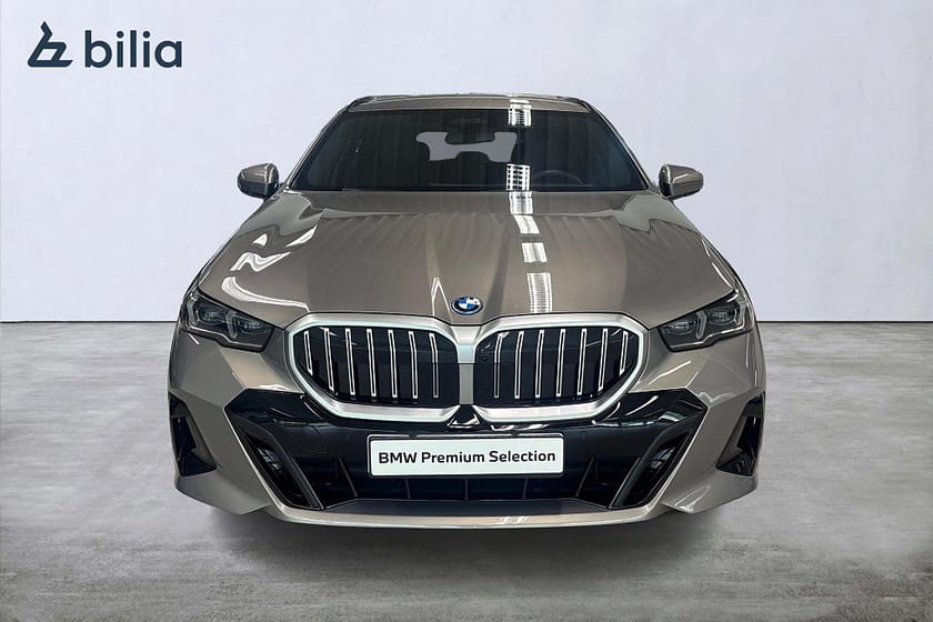 Bild 5 av BMW 530e xDrive Touring M-Sport| Drag | H&K | Aktiv farth. | 360