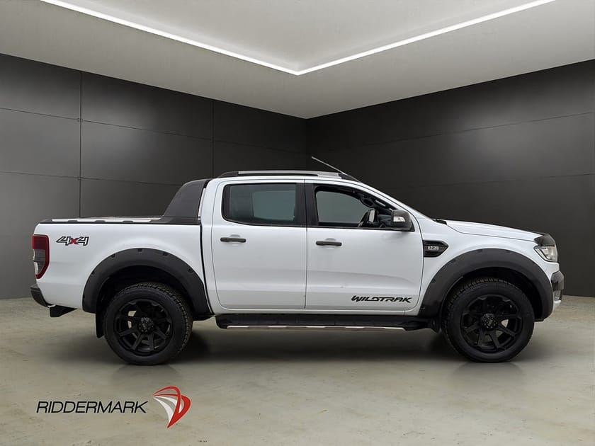 Bild 2 av Ford Ranger Dubbelhytt Wildtrak 200hk 4x4 Värm Drag Diff CARPLAY Moms