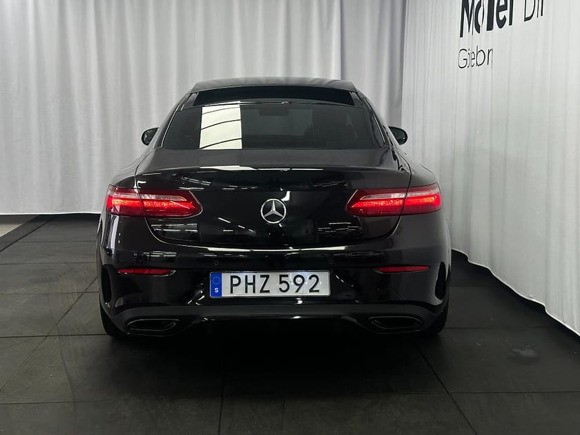 Bild 5 av Mercedes-Benz E 200 Coupé AMG Paket Pano/Burmeister/HUD/Widescreen
