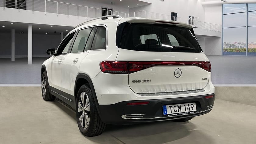 Bild 3 av Mercedes-Benz EQB 300 4MATIC
