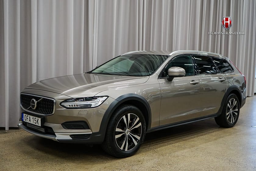 Bild 2 av Volvo V90 Cross Country B4 AWD Advanced Edition Drag Värmare Kamera BLIS Carpla
