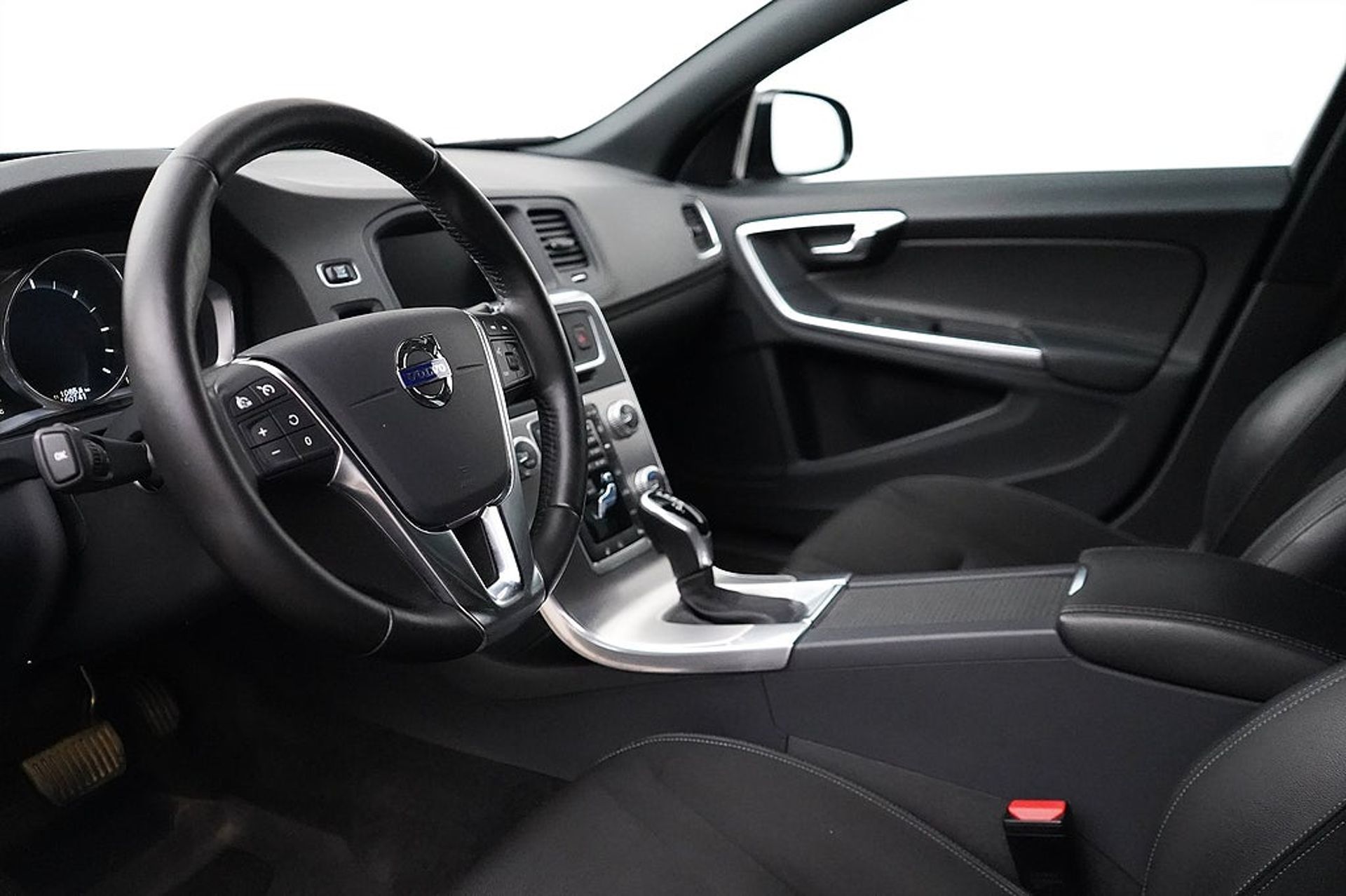 Volvo V60 Cross Country D3 2017, bild 6/10
