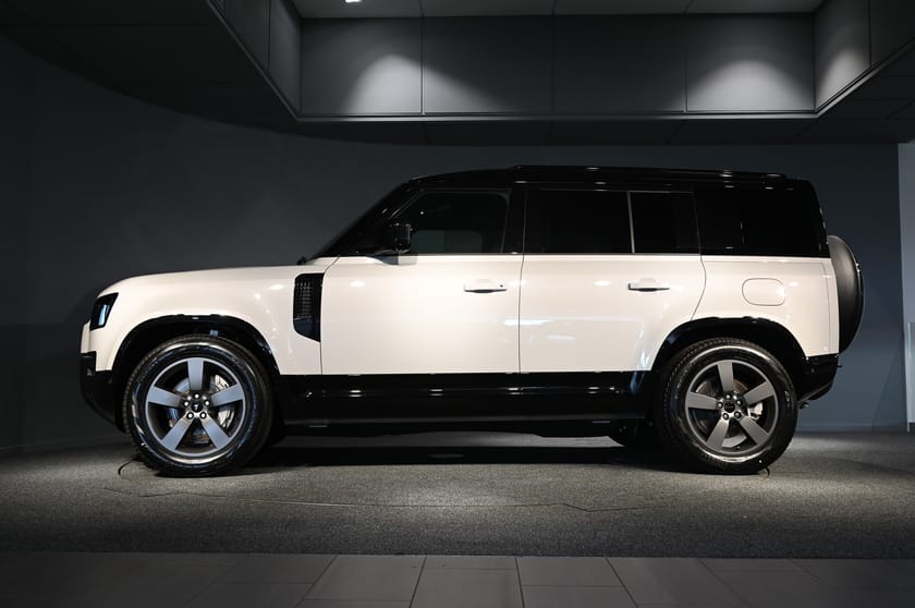 Bild 2 av Land Rover Defender P300e PHEV