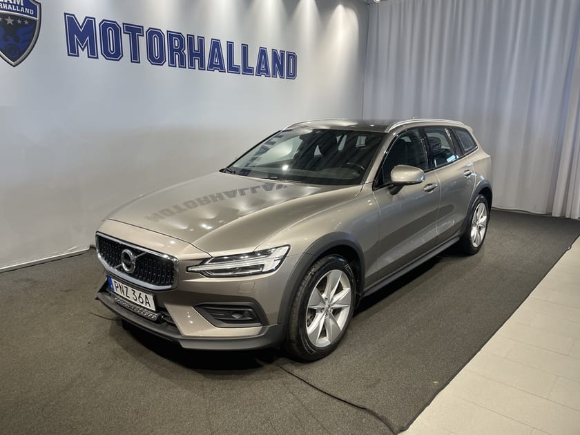 Bild 4 av Volvo V60 Cross Country B4 AWD Geartronic, 197hk
