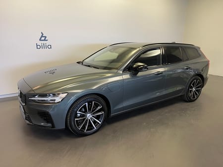 Volvo V60 T6 Plus Dark Nordic Edition / Dragkrok / Harman Kardon / Tonade rutor /