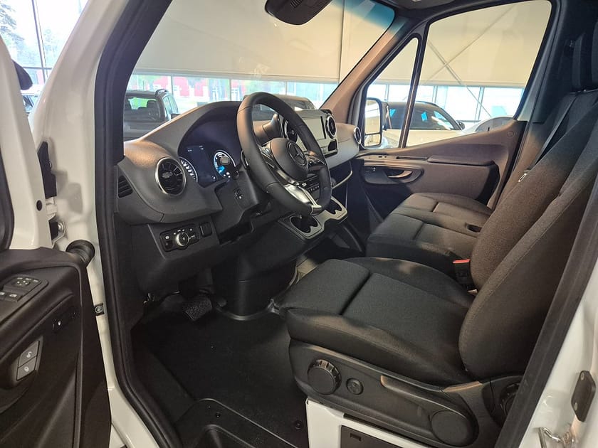 Bild 5 av Mercedes-Benz eSprinter 414 81 kWh