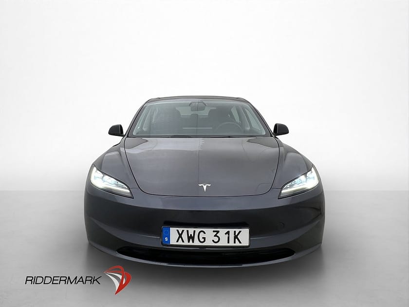 Bild 3 av Tesla Model 3 Long Range AWD Pano Kamera Autopilot SV-såld