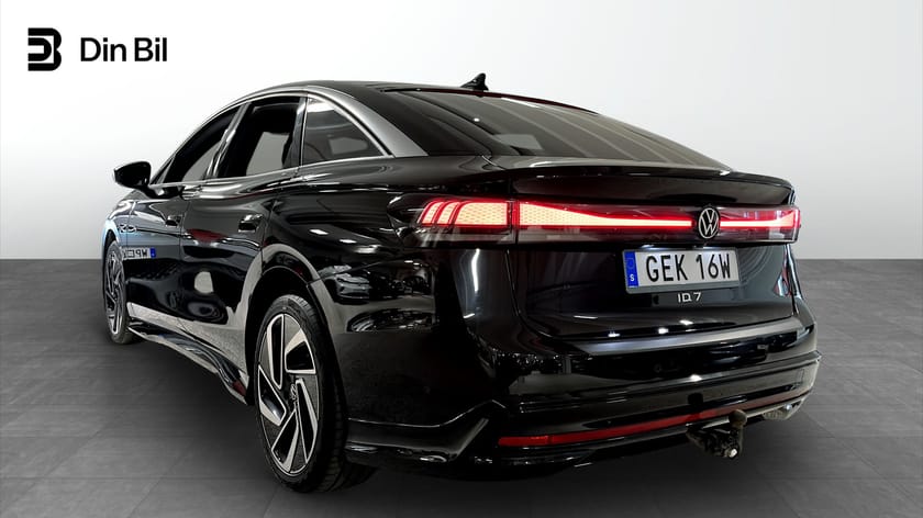 Bild 4 av Volkswagen ID.7 Pro Edition-Panorama/Drag/HUD/Klimatstolar