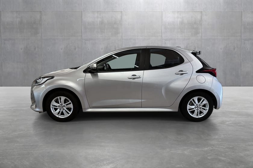 Bilde 2 av Toyota Yaris Hybrid 1,5 Bensin Automatgir Active Tech