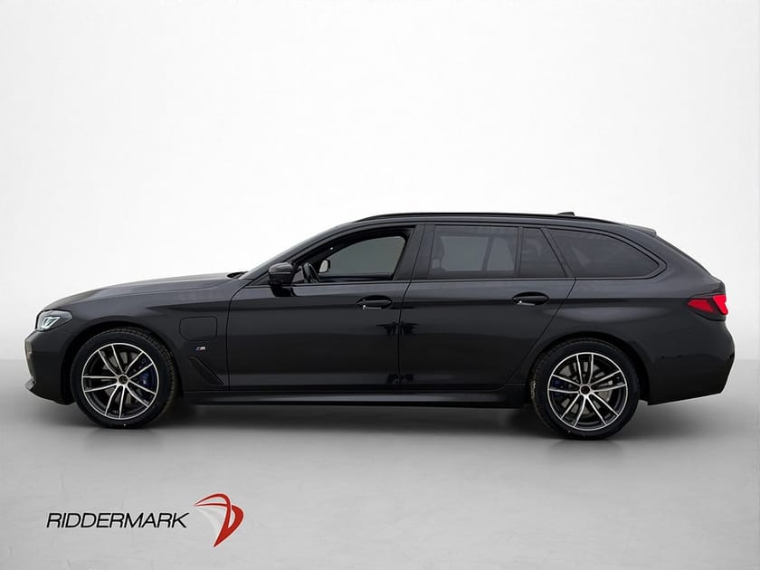 Bild 4 av BMW 530e xDrive Touring 530 M Sport Cockpit HuD 360° Drag Navi HiFi