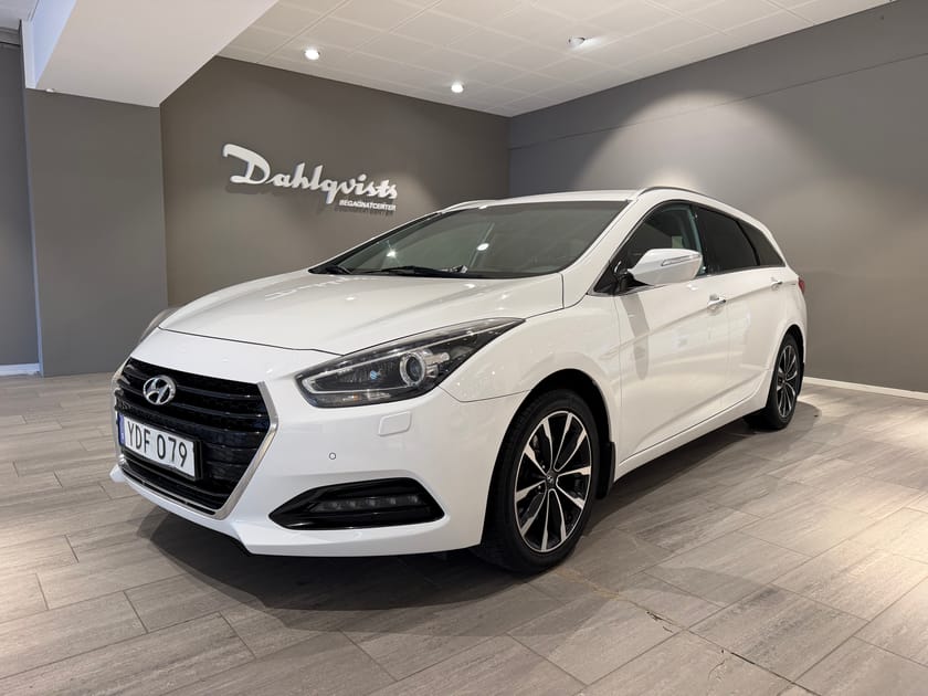Bild 1 av Hyundai i40cw 141hk | Drag V-hjul Läderklädsel stol med minne