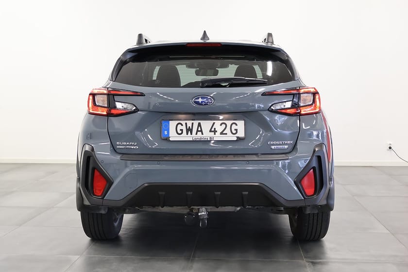 Bild 4 av Subaru Crosstrek e-Boxer Touring / Taklucka / V-Hjul / Drag / NYSERVAD