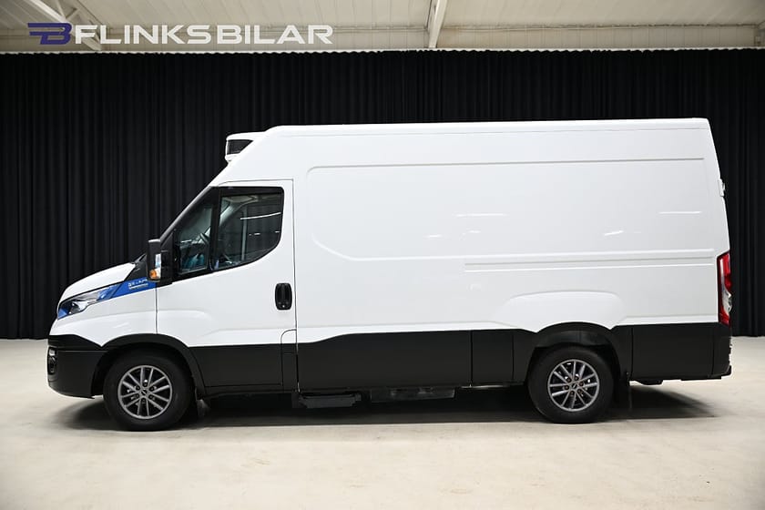 Bild 2 av Iveco Daily 35-NP Van 3.0 JTD 136HK Automat|Kylbil|Lågmil|Nattkyla|Kamkedja