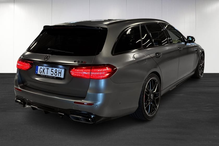 Bild 3 av Mercedes-Benz AMG E 63 S T 4MATIC+