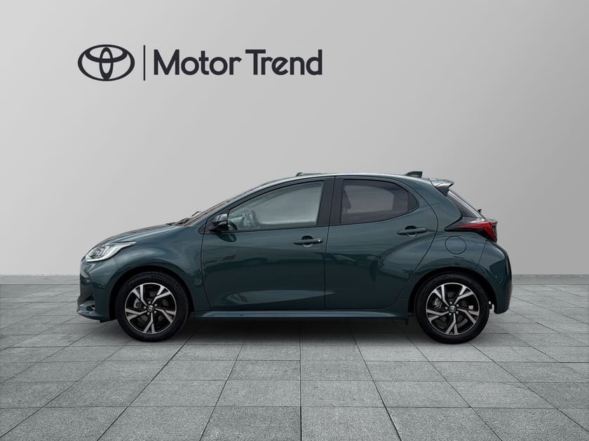 Bild 3 av Toyota Yaris Hybrid 115 e-CVT 116hk, Active Plus,380mil