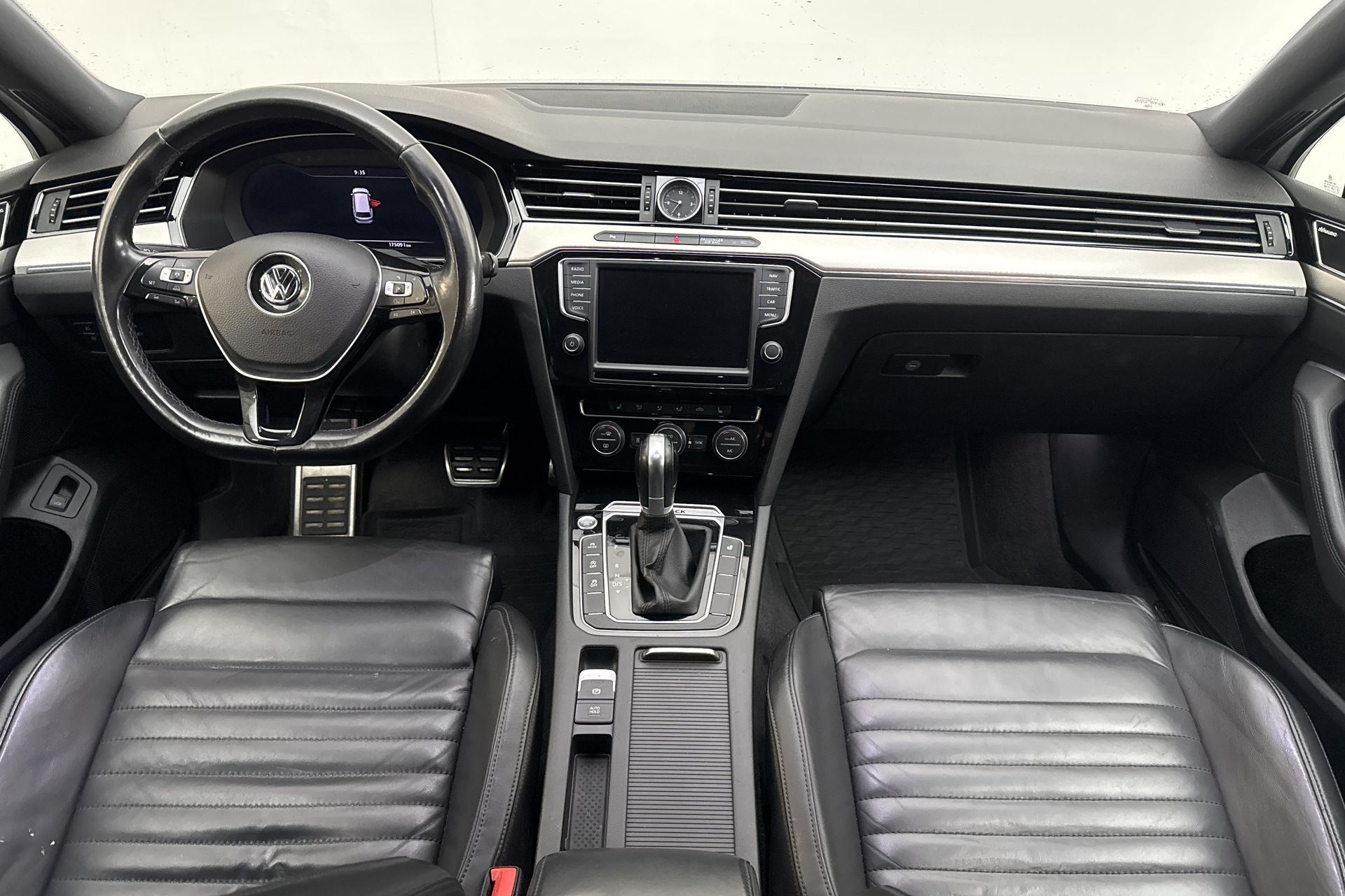 Volkswagen Passat 2017, bild 7/10