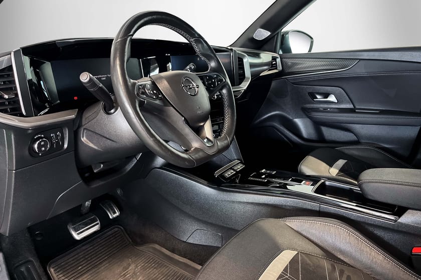 Bild 4 av Opel Mokka 130hk Automat Ultimate Bkamera Adaptiv fhållare