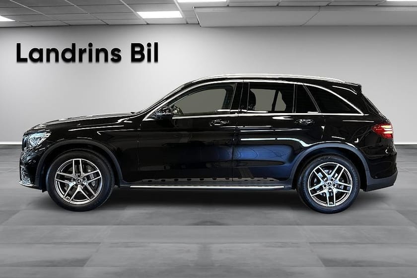 Bild 4 av Mercedes-Benz GLC 300 4MATIC 4MATIC, AMG Line, Värmare, Dragkrok, Burmester!