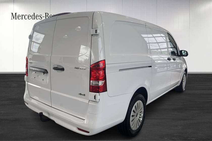 Bild 4 av Mercedes-Benz Vito 116 CDI 4x4 3.0t SKÅP LÅNG PRO | | LAGER