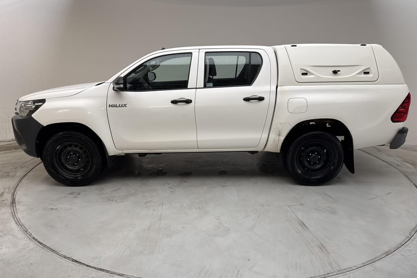 Bild 2 av Toyota Hilux Dubbelhytt 2.4 D 4WD (150hk) Dragkrok
