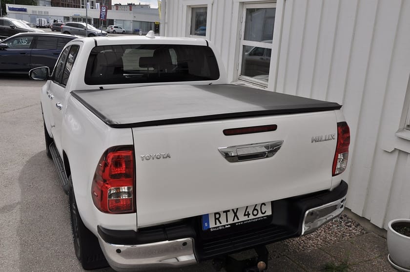Bild 5 av Toyota Hilux Dubbelhytt 2.8 204hk 4WD Hero Euro 6 Flaklock D-värmare