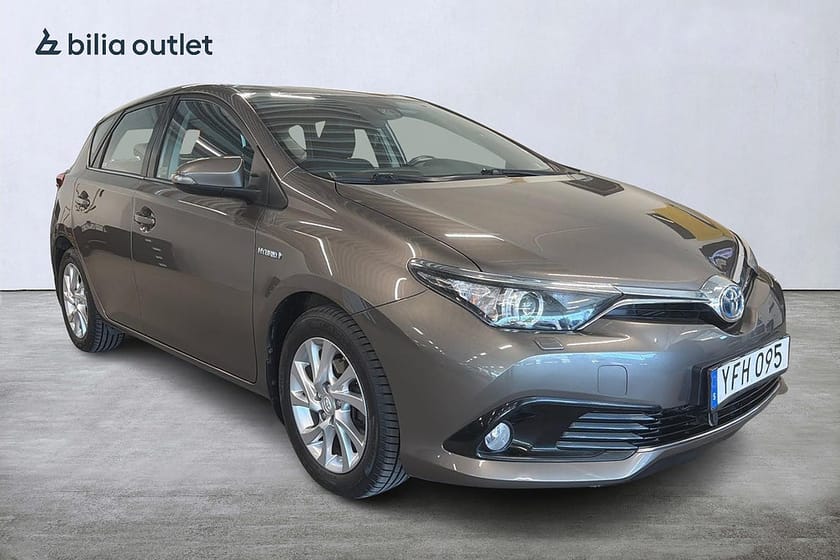 Bild 2 av Toyota Auris Hybrid e-CVT Active B-kamera Motorväme