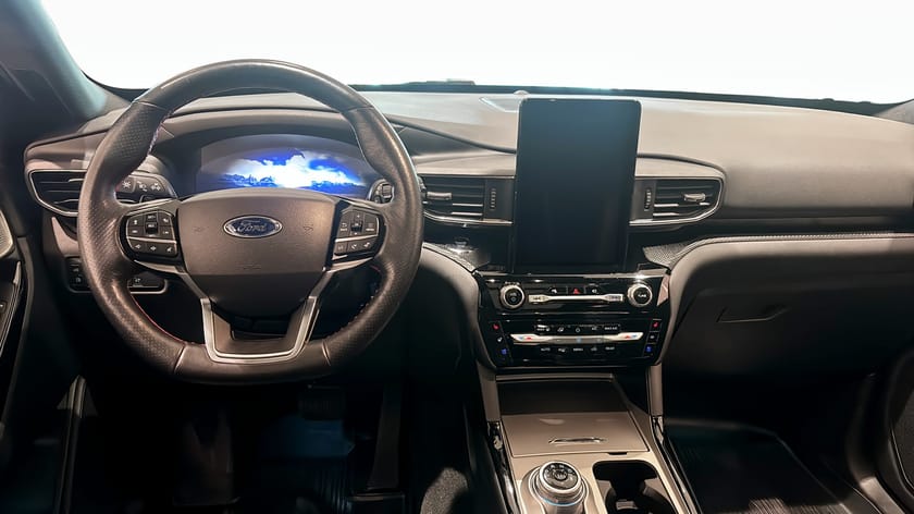 Bild 4 av Ford Explorer Plug-In Hybrid PLUG IN ST-LINE V6 3.0 457HK PANO 7-SITS