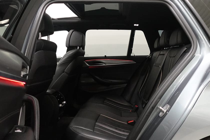 Bild 5 av BMW 530d xDrive Touring M Sport Innovation Panorama H/K HUD 360°