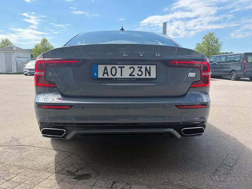 Bild 5 av Volvo S60 T8 TwinEngine AWD, R-Design, H&K, Panorama, Nav, Läder