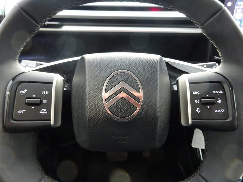 Bild 5 av Citroën C3 Aircross Hybrid 145 e-DSC  7-sits