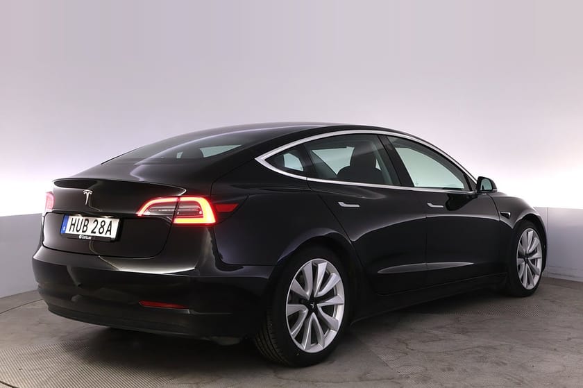 Bild 5 av Tesla Model 3 Long Range AWD Autopilot Panorama