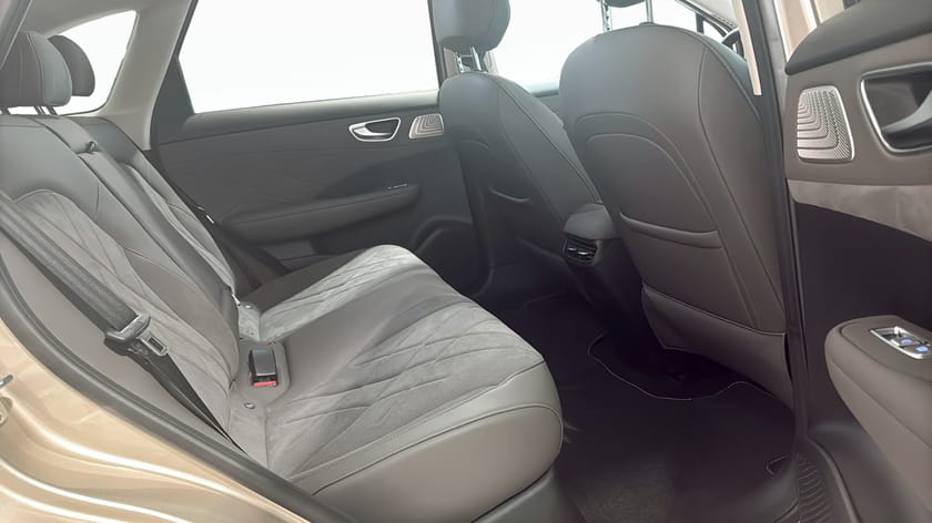 Bild 5 av MG S6 EV Dual Motor