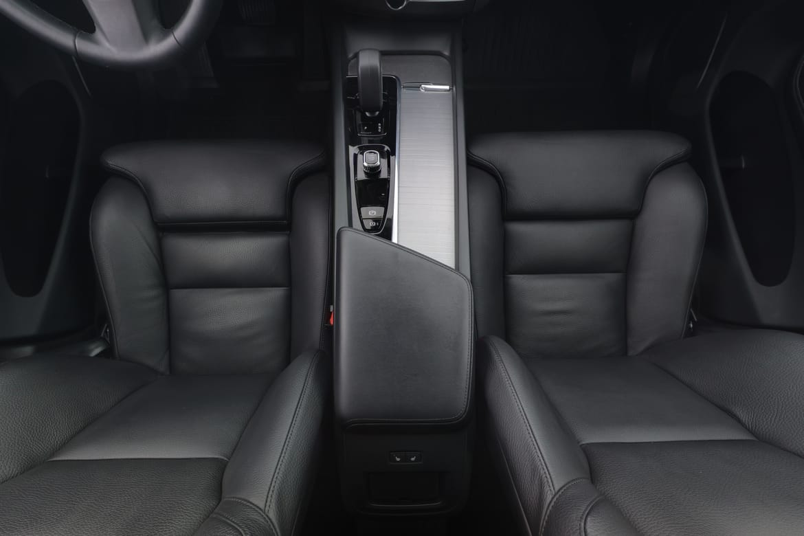 Volvo XC60 2023 - miniatyr 10