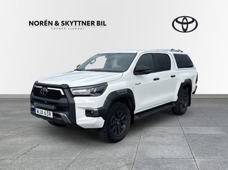 Toyota Hilux Dubbelhytt D-CAB 2.8D 4WD Invincible /Kåpa/Vhjul/D-värm