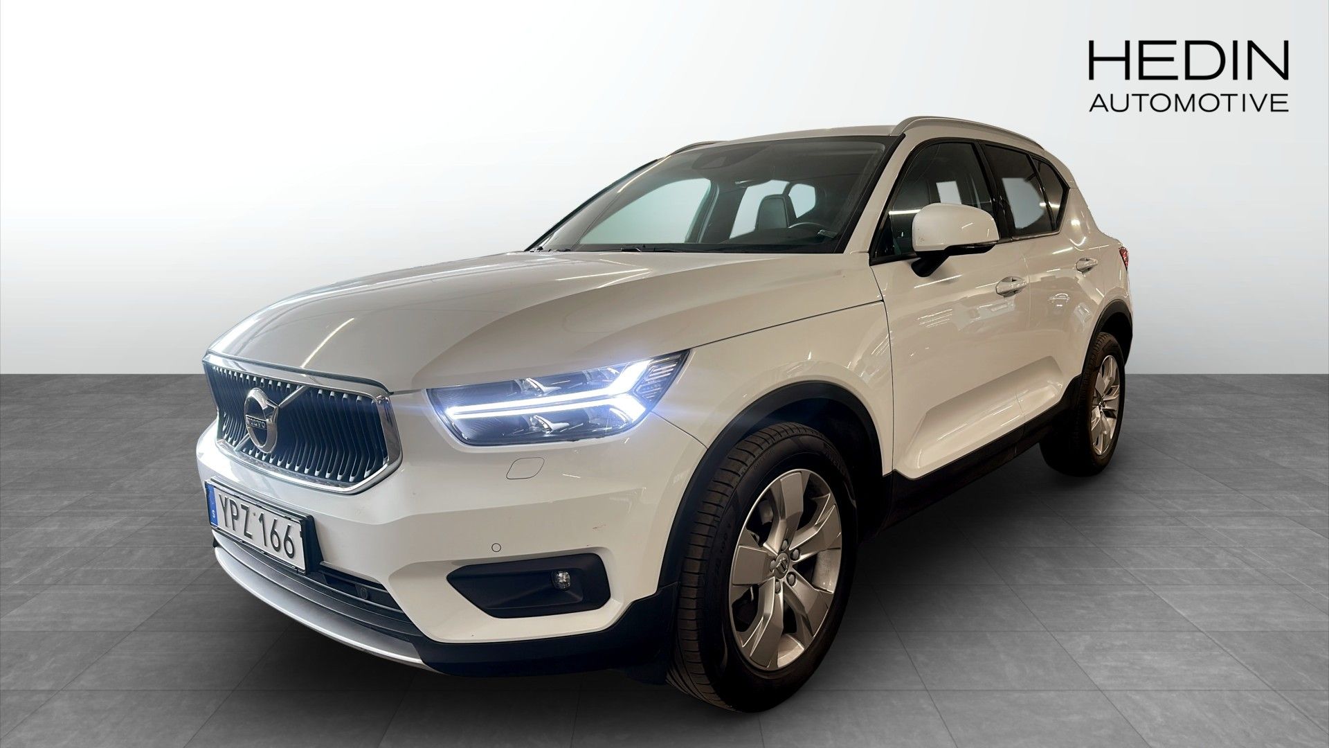 Volvo XC40 D4 AWD Momentum Värmare 2019, bild 5/9